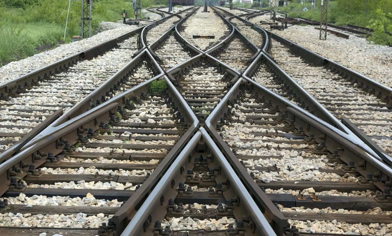 Akcesoria kolejowe – klucz do bezpiecznej i efektywnej infrastruktury