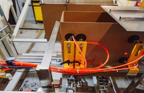 Jak działa nowoczesna kartoniarka?