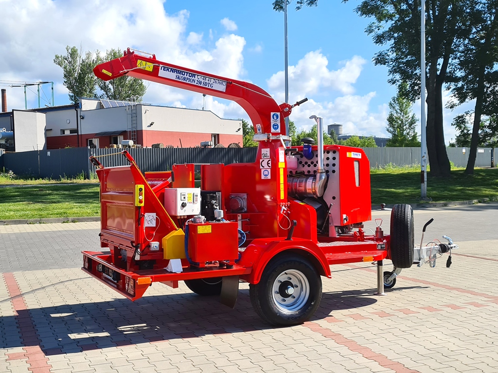 Rębak tarczowy, bębnowy czy walcowy – który mechanizm tnący wybrać?