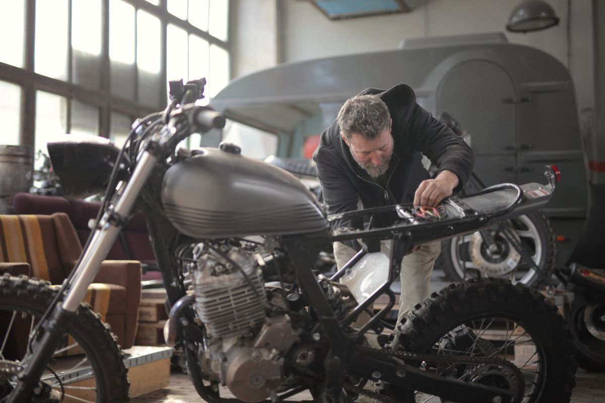 Mata środowiskowa pod motocykl. Kiedy jest wymagana w warsztacie